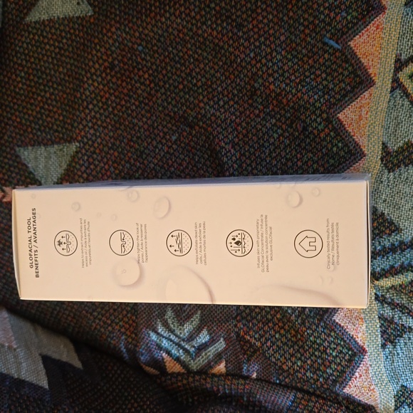 Beautybio GLOfacial Hydro-Infusion Pore Cleansing + Blue LED Clarifying Tool NIB - Picture 5 of 7